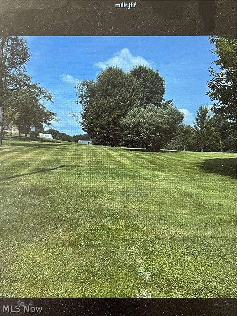 0.86 Acres of Residential Land for Sale in Garrettsville, Ohio