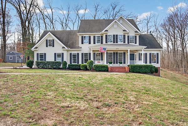 3.2 Acres of Land with Home for Sale in Clarksville, Tennessee