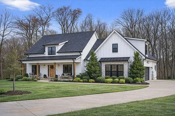 3.67 Acres of Land with Home for Sale in Clarksville, Tennessee