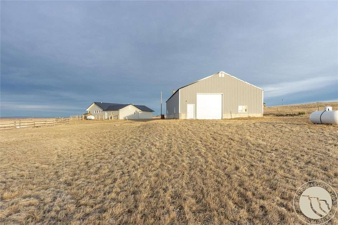 40 Acres of Land with Home for Sale in Melstone, Montana