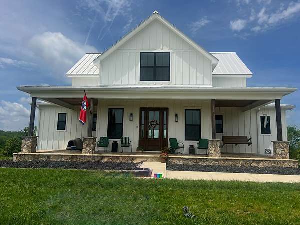 29.2 Acres of Land with Home for Sale in Lebanon, Tennessee