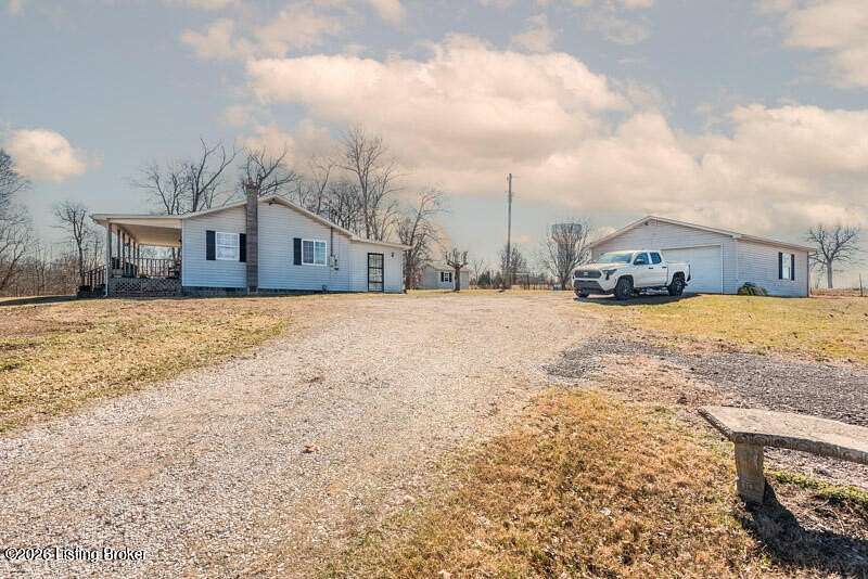 7.54 Acres of Land with Home for Sale in Elizabethtown, Kentucky