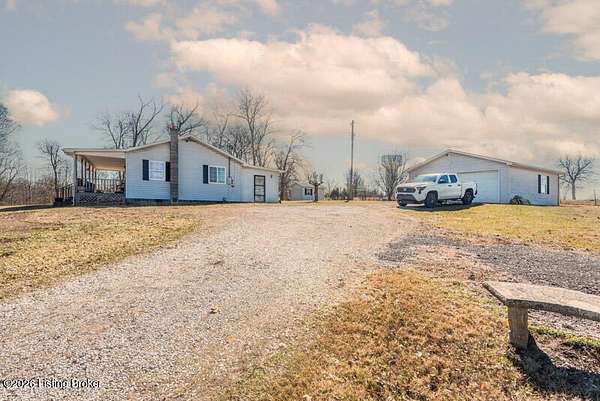 7.54 Acres of Land with Home for Sale in Elizabethtown, Kentucky