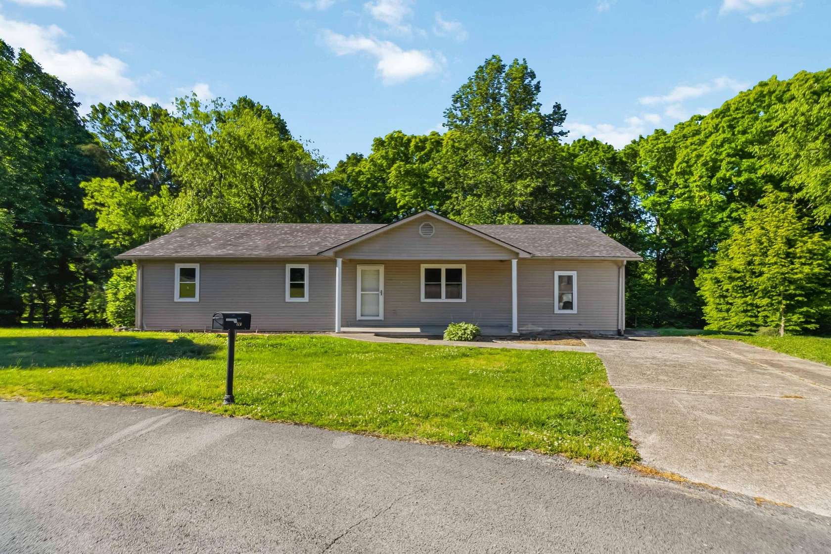 1.8 Acres of Land with Home for Sale in Russell Springs, Kentucky