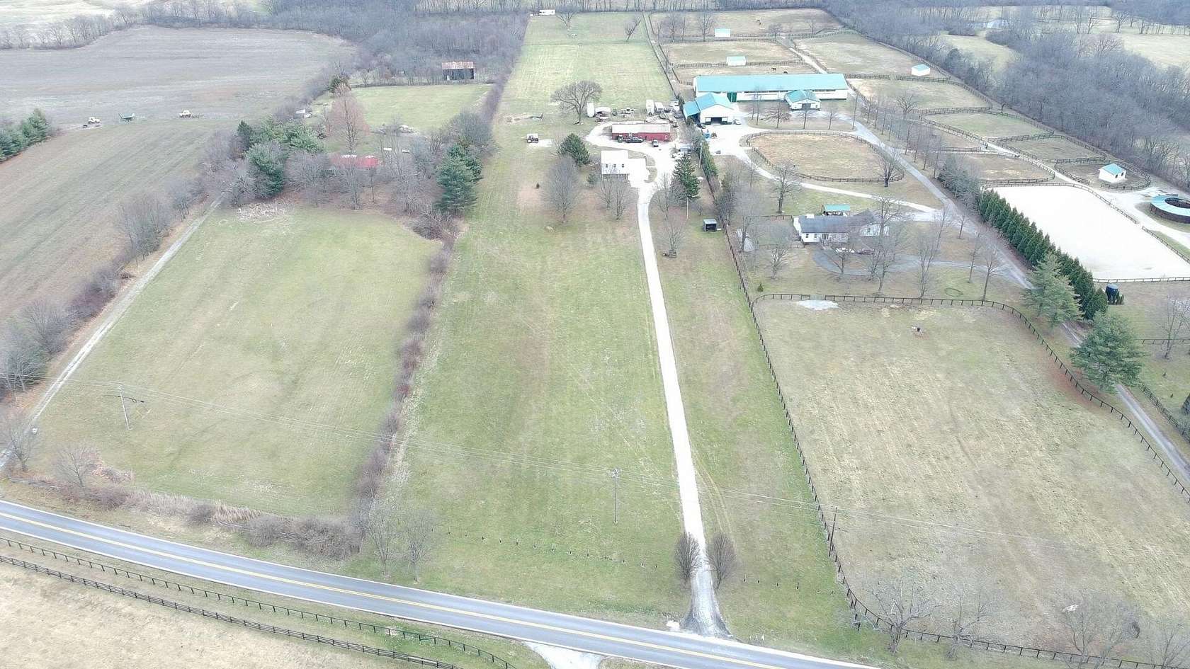 10 Acres of Land with Home for Sale in Lexington, Kentucky