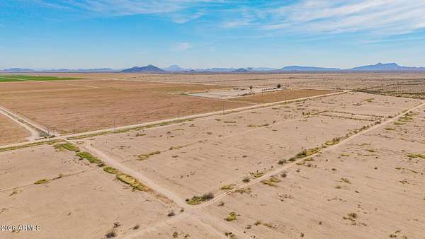 2 Acres of Residential Land for Sale in Tonopah, Arizona