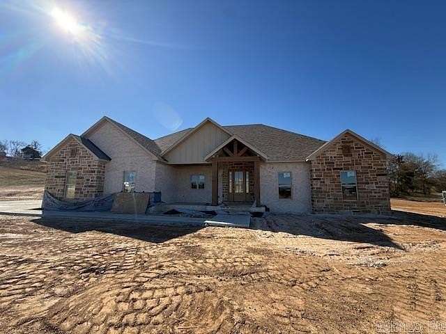 2.5 Acres of Land with Home for Sale in Greenbrier, Arkansas