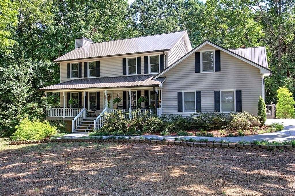 4 Acres of Land with Home for Sale in Rydal, Georgia