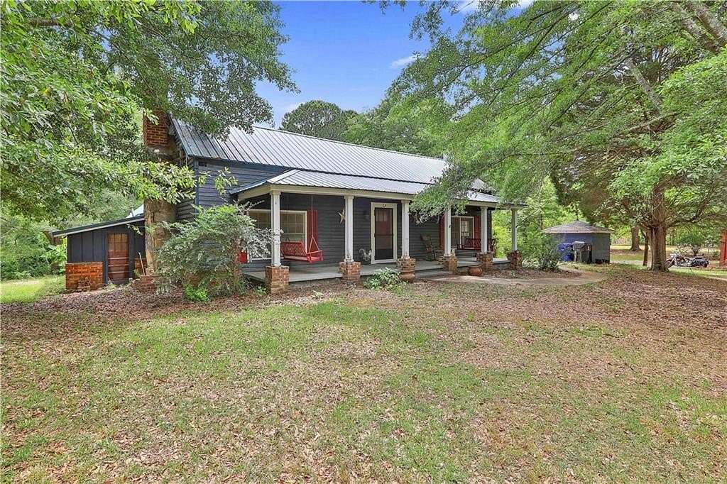 4 Acres of Land with Home for Sale in Fairburn, Georgia