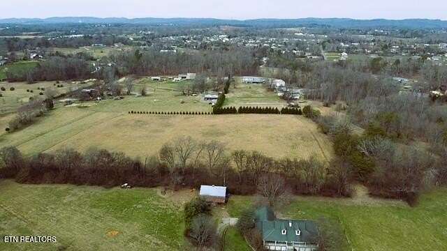 7 Acres of Residential Land for Sale in Walland, Tennessee