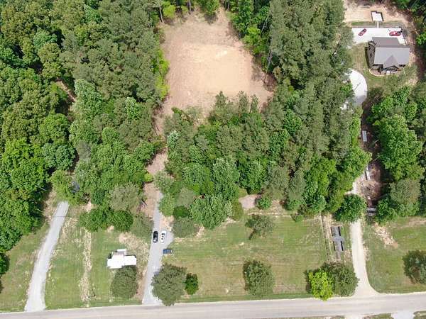 11.8 Acres of Land for Sale in Charlotte, Tennessee