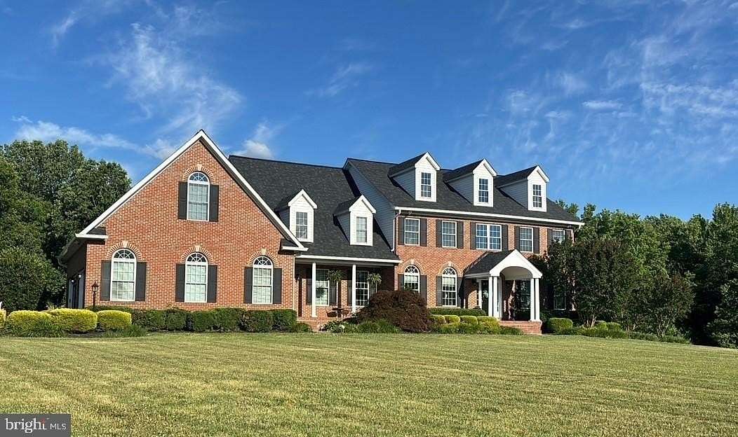 7 Acres of Land with Home for Sale in La Plata, Maryland