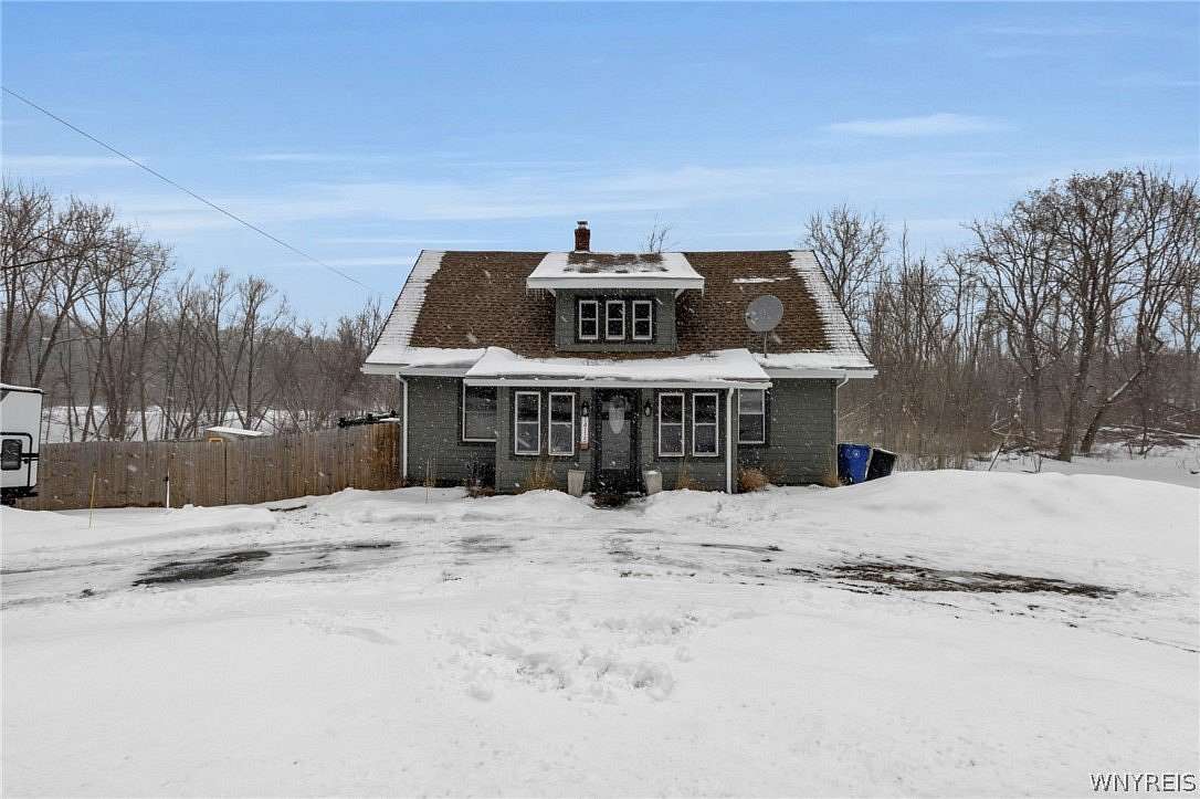 6 Acres of Land with Home for Sale in Albion, New York