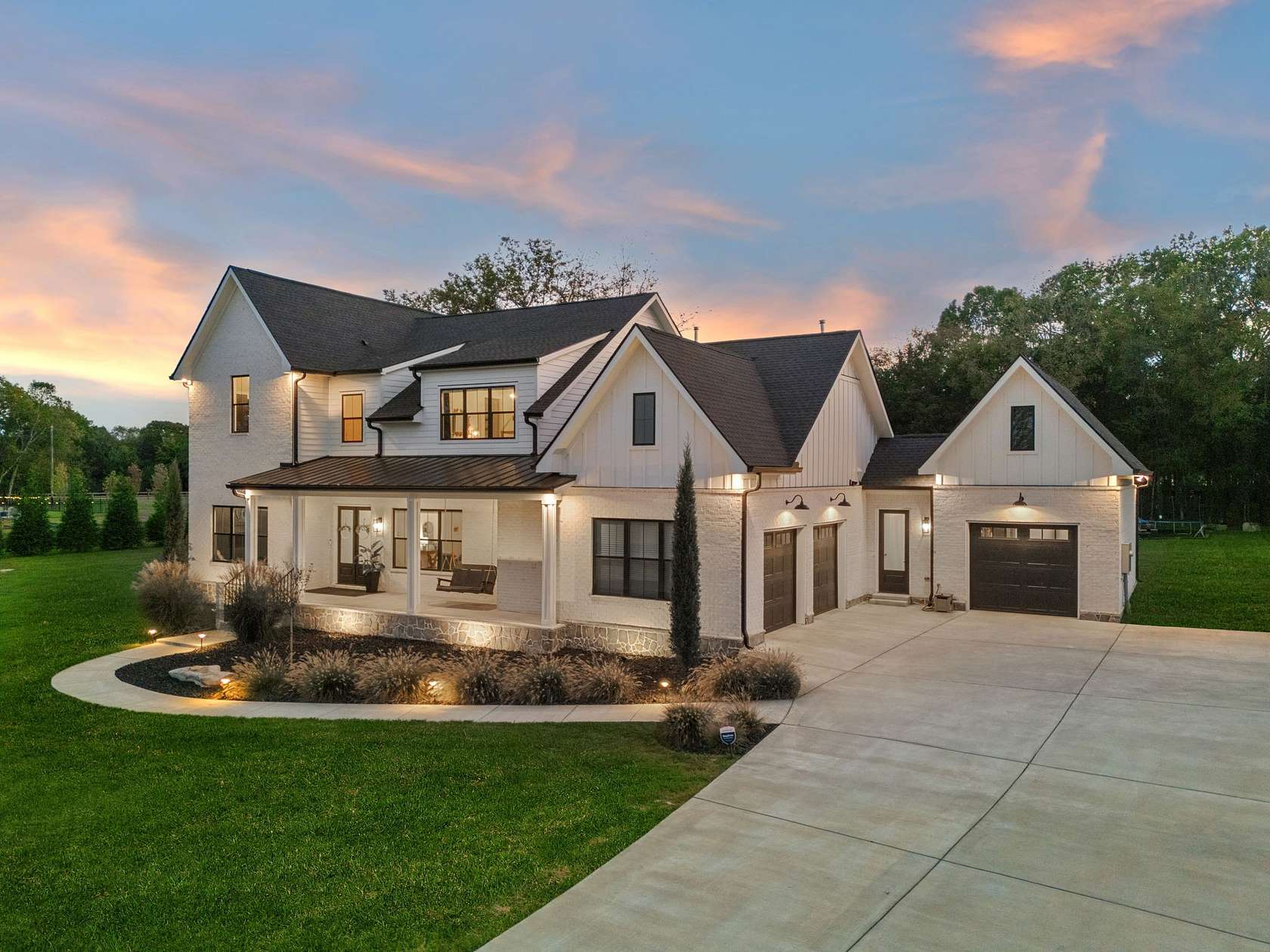 5 Acres of Land with Home for Sale in Murfreesboro, Tennessee