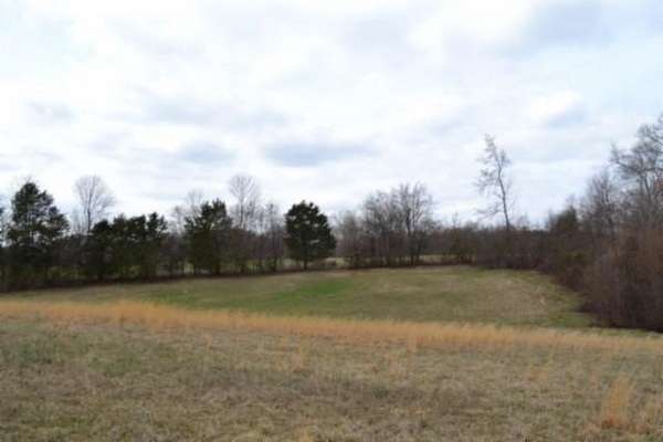 5 Acres of Land for Sale in Smithville, Tennessee