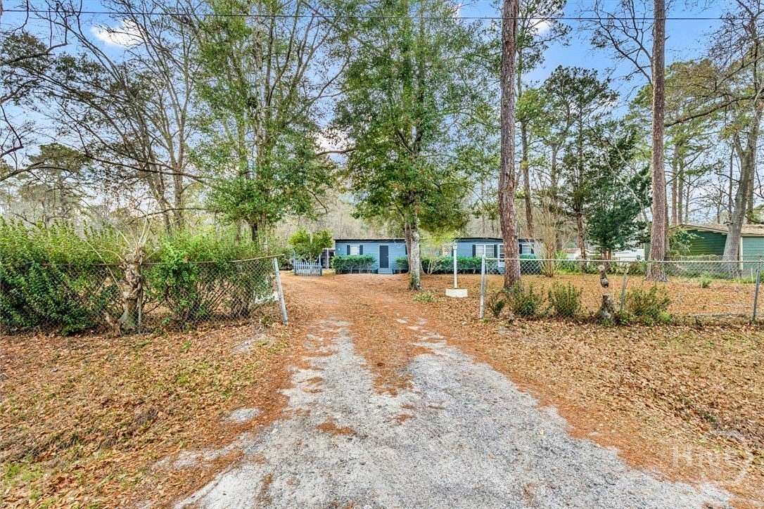 0.97 Acres of Residential Land for Sale in Bloomingdale, Georgia