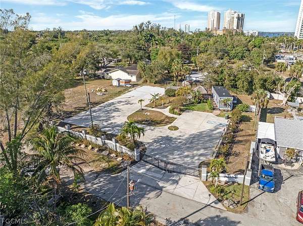 1.1 Acres of Commercial Land for Sale in Fort Myers, Florida