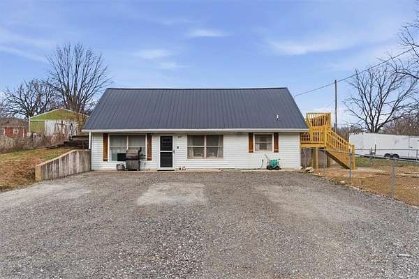 4 Acres of Land with Home for Sale in Bates City, Missouri