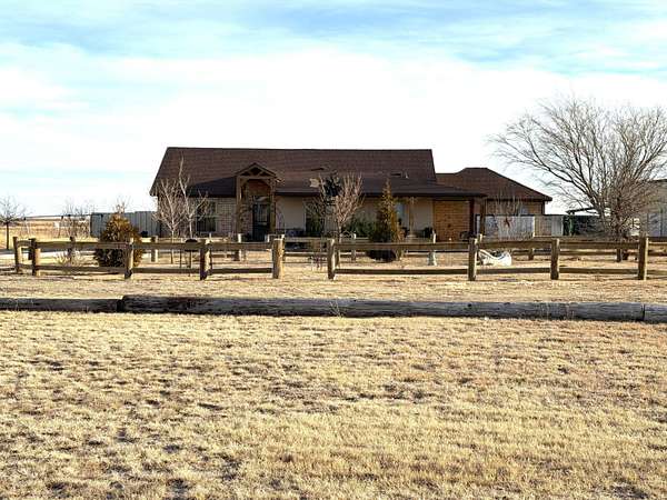 7.47 Acres of Land with Home for Sale in Amarillo, Texas