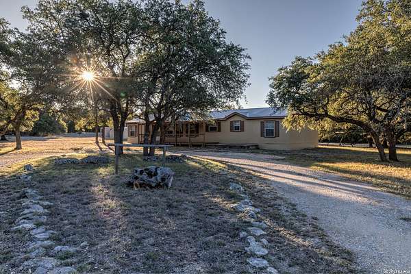 5 Acres of Land with Home for Lease in Spring Branch, Texas