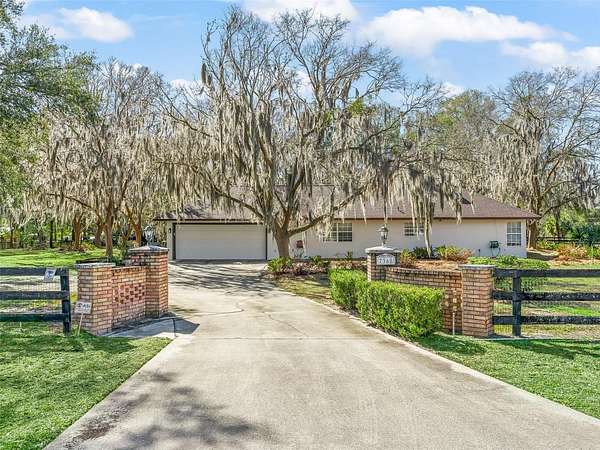 3 Acres of Land with Home for Sale in Ocala, Florida
