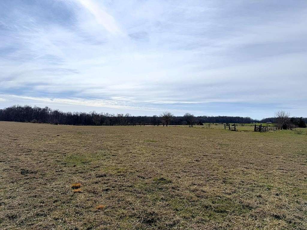 9.67 Acres of Land for Auction in Morrison, Tennessee