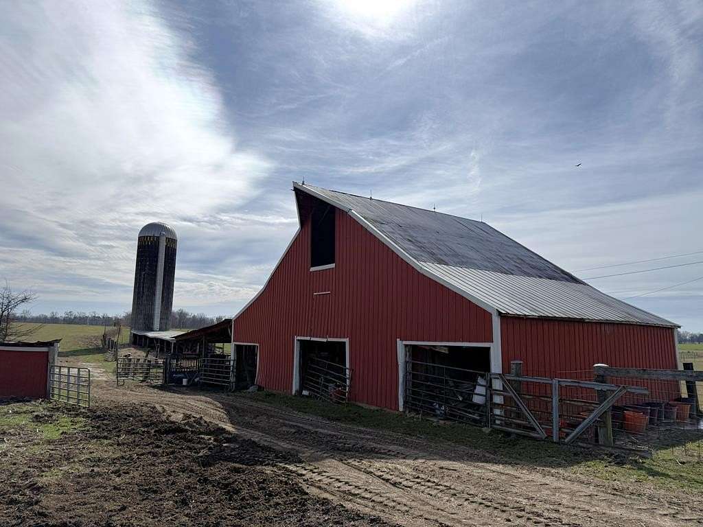 5 Acres of Land for Auction in Morrison, Tennessee