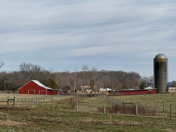 5 Acres of Land for Auction in Morrison, Tennessee