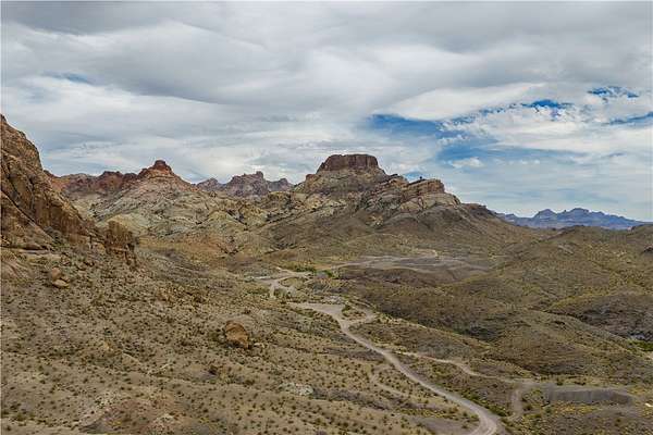 87 Acres of Land for Sale in Bullhead City, Arizona