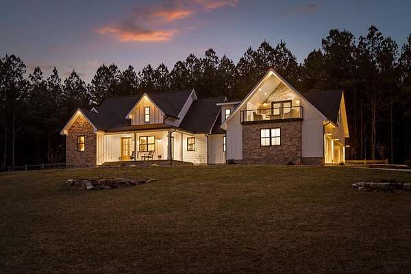 1.83 Acres of Land with Home for Sale in Jasper, Tennessee