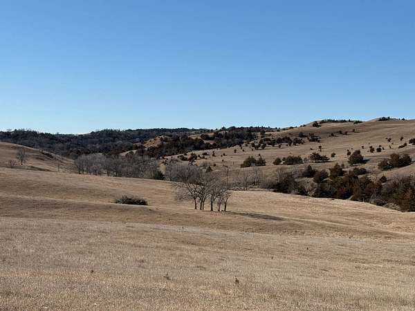 193 Acres of Land for Sale in Fairfax, South Dakota