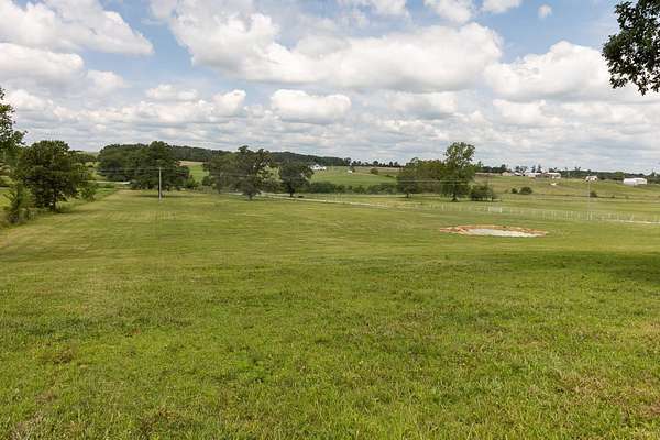 14.4 Acres of Agricultural Land for Sale in Mountain Grove, Missouri