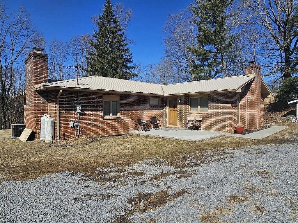 1.5 Acres of Land with Home for Sale in Pounding Mill, Virginia