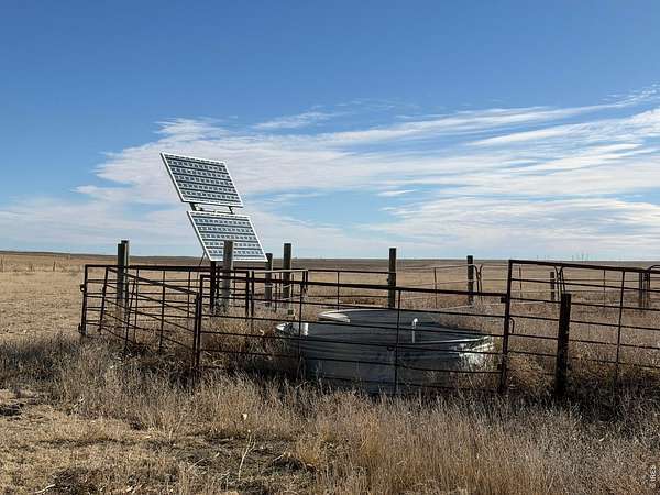 641 Acres of Land for Sale in Stratton, Colorado