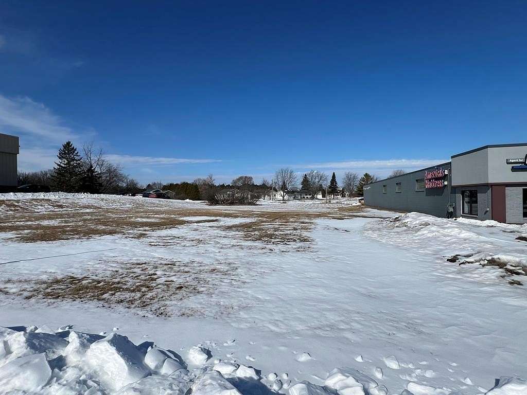 0.31 Acres of Commercial Land for Sale in Sturgeon Bay, Wisconsin