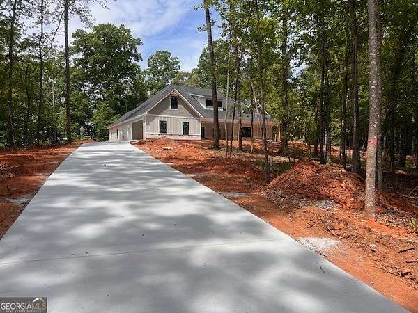2.2 Acres of Land with Home for Sale in Clarkesville, Georgia