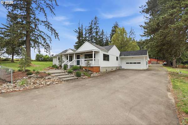 5 Acres of Land with Home for Sale in Carlton, Oregon