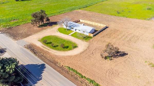 4 Acres of Land with Home for Sale in Madera, California