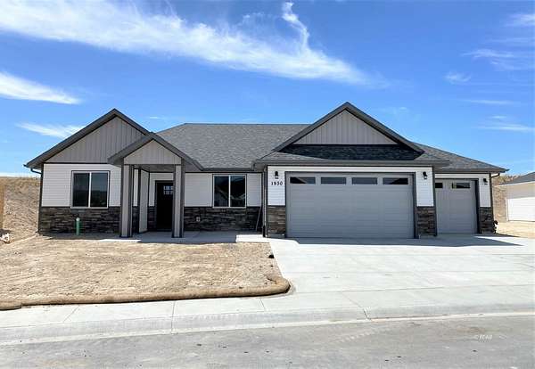 40.2 Acres of Land with Home for Sale in Spring Creek, Nevada