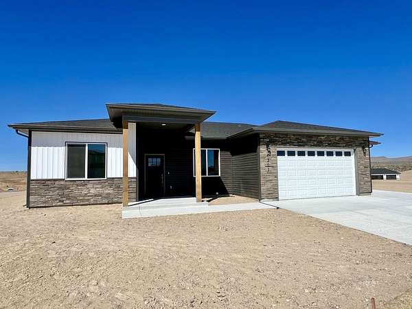 40.2 Acres of Land with Home for Sale in Spring Creek, Nevada