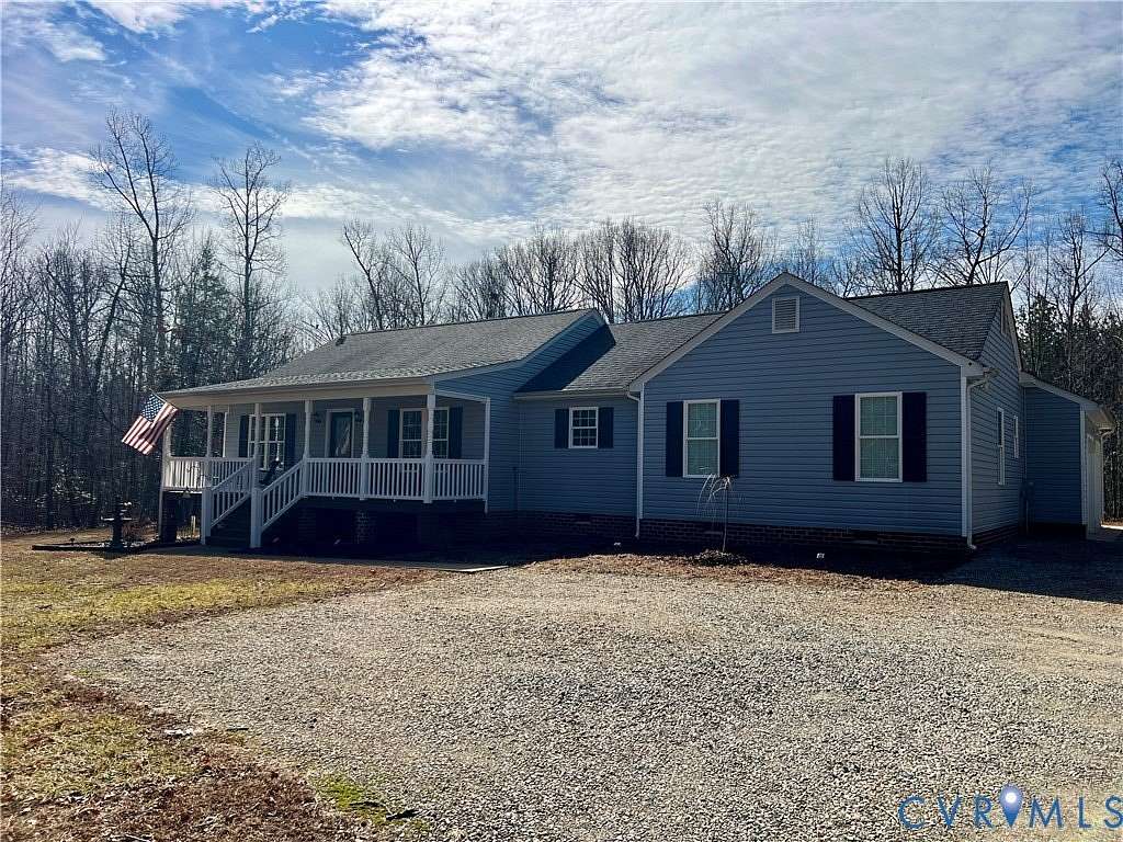 3.33 Acres of Land with Home for Sale in Amelia Court House, Virginia