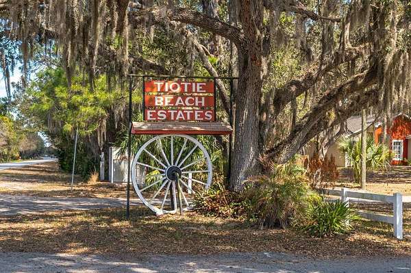 0.4 Acres of Land for Sale in Lake Wales, Florida