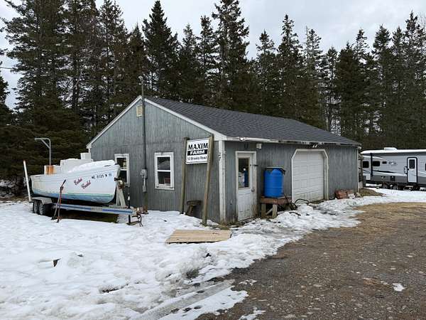 1.5 Acres of Residential Land for Sale in Stonington, Maine