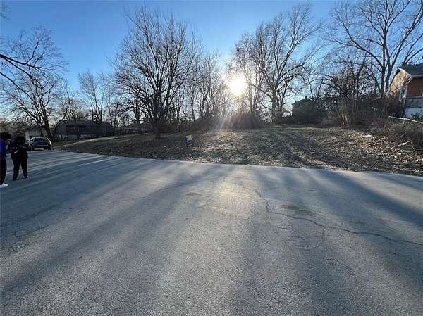 0.39 Acres of Residential Land for Sale in Kansas City, Missouri