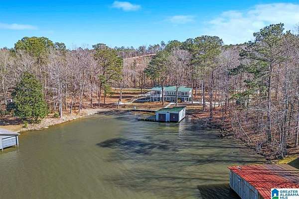 1.25 Acres of Land with Home for Sale in Sylacauga, Alabama