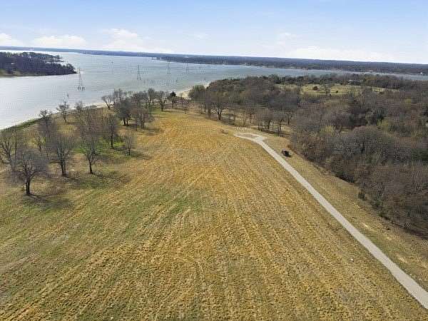 1.32 Acres of Residential Land for Sale in Emory, Texas
