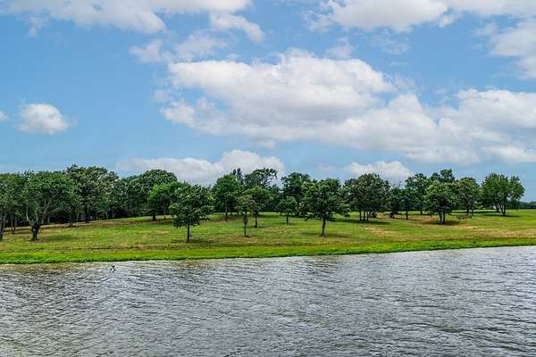 1.32 Acres of Residential Land for Sale in Emory, Texas