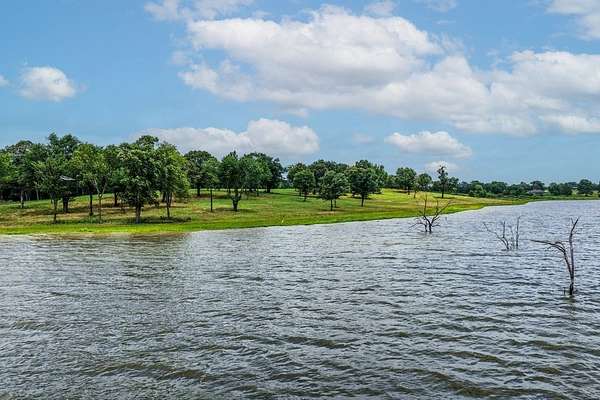 1.32 Acres of Residential Land for Sale in Emory, Texas