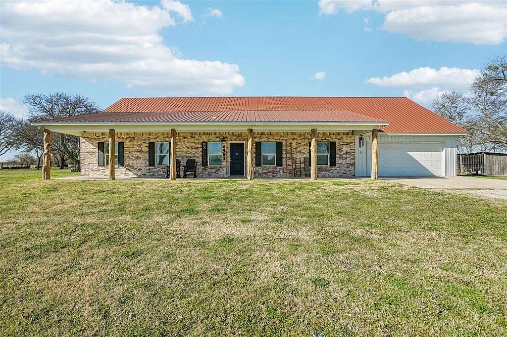 1.78 Acres of Land with Home for Sale in Maypearl, Texas