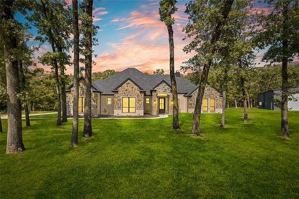 2.15 Acres of Land with Home for Sale in Quinlan, Texas